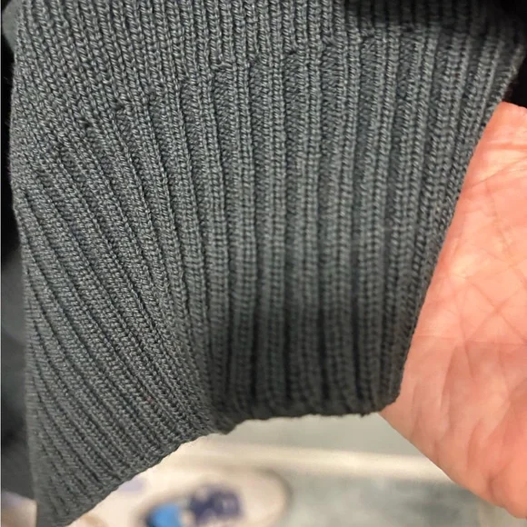 Filson Men's Dark Gray Crewneck Guide Sweater XL - Picture 6 of 7